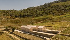 Adega da Quinta de Adorigo / Atelier Sergio Rebelo