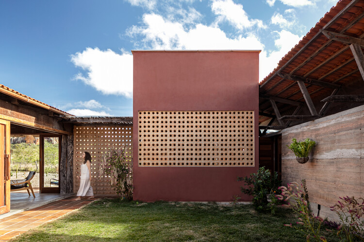 Casa Catimbau / AzulPitanga - fotografía exterior, Madera, patio interior