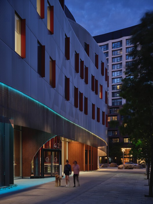 Indigenous Hub  / BDP Quadrangle + Two Row Architect + Stantec Architecture  + ERA Architects - Exterior Photography