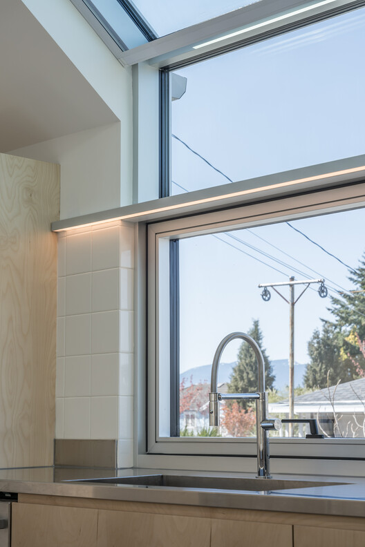 Anzio Laneway House / Imu Chan Architecture - Exterior Photography, Lighting, Glass