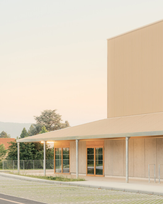 Renovation and extension of the Marie Paradis sports complex  / bureau faceB + LFA - Interior Photography