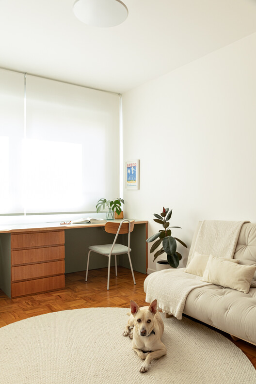 Apartamento Paulista / COTA760 - Fotografia de Interiores, Madeira, Mesa, Iluminação, Cadeira