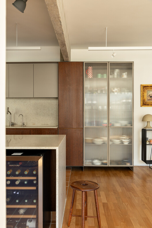 Itacolomi Apartment / COTA760 Itacolomi Apartment / COTA760 - Interior Photography, Wood, Kitchen, Countertop, Glass