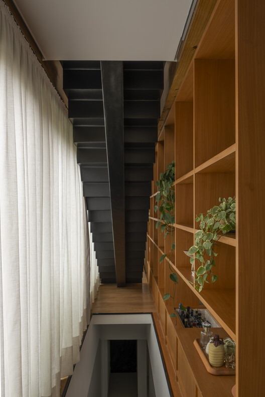 LAF House / Patricia Martinez Arquitetura LAF House / Patricia Martinez Arquitetura - Interior Photography, Closet, Wood