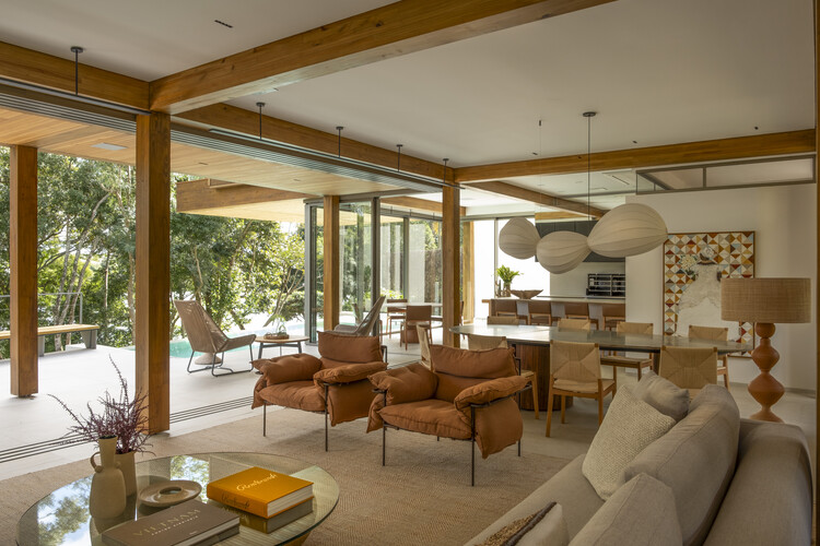 Residência LAF / Patricia Martinez Arquitetura - Imagem 3 de 17