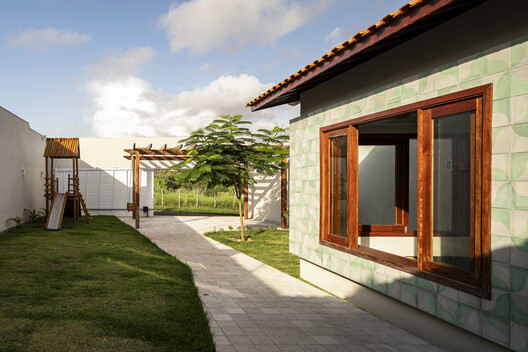 Casa de la Infancia / Araripe Arquitetos Casa de la Infancia / Araripe Arquitetos - Fotografía exterior, Jardín, Patio interior