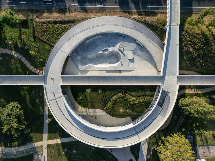 Sports Complex in Petit-Quevilly / Olgga Architects - More Images