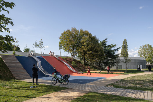 Sports Complex in Petit-Quevilly / Olgga Architects Sports Complex in Petit-Quevilly / Olgga Architects - Exterior Photography