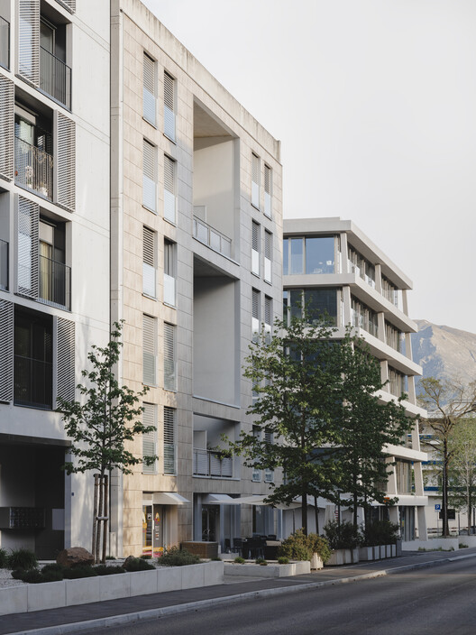 Raiffeisen Bank, Savosa / celoria Architects - Exterior Photography