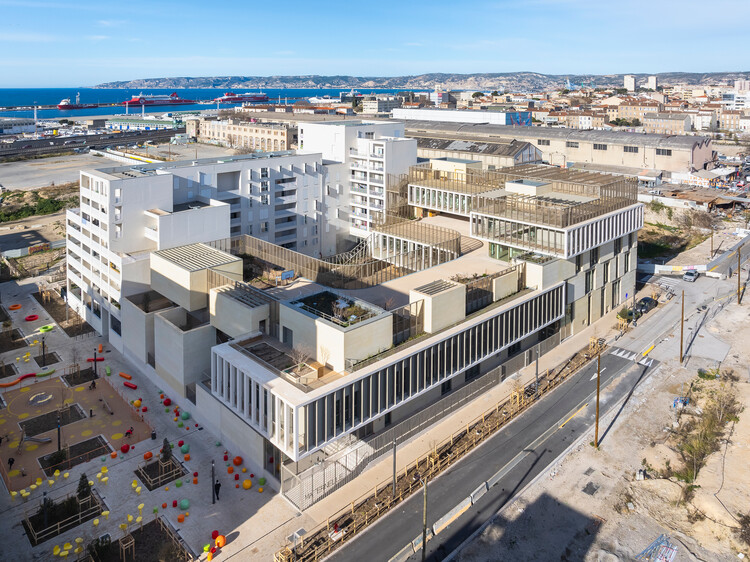 莱法布里克学校 / Brenac & Gonzalez & Associés - 建筑图