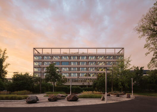 Faculty of Psychology of the University of Warsaw / Projekt Praga - Exterior Photography