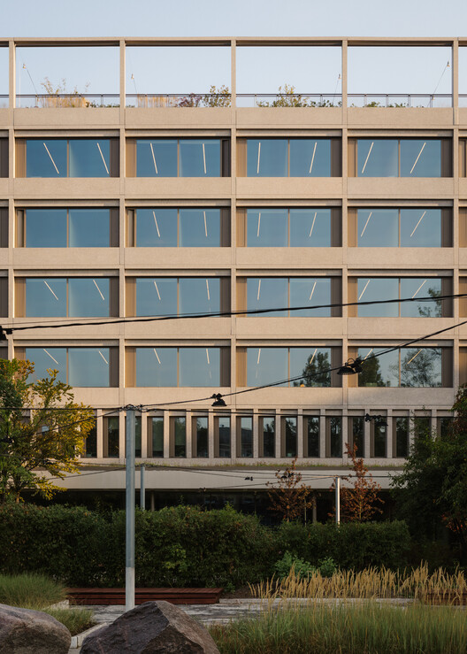 Faculty of Psychology of the University of Warsaw / Projekt Praga - Exterior Photography