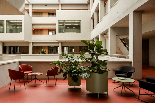 Faculty of Psychology of the University of Warsaw / Projekt Praga - Interior Photography, Chair