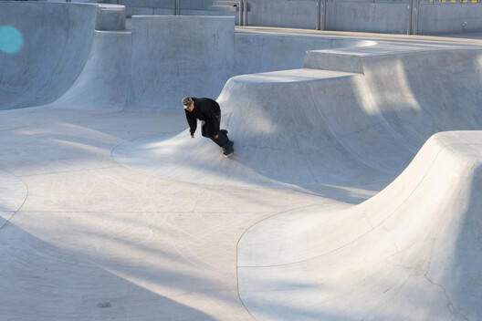 AVENUE & SON Skatepark / Various Associates AVENUE & SON Skatepark / Various Associates - Interior Photography, Concrete