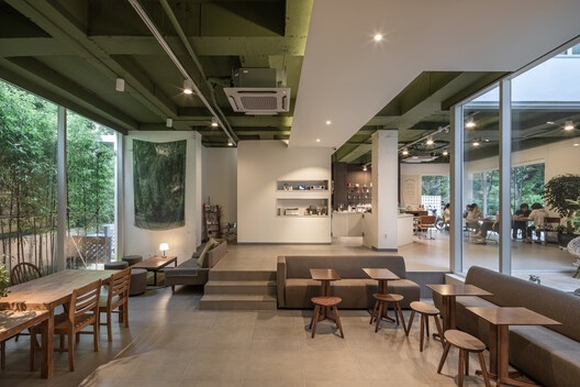 White Brick House / PLAN Architects office - Interior Photography, Dining room, Wood, Chair