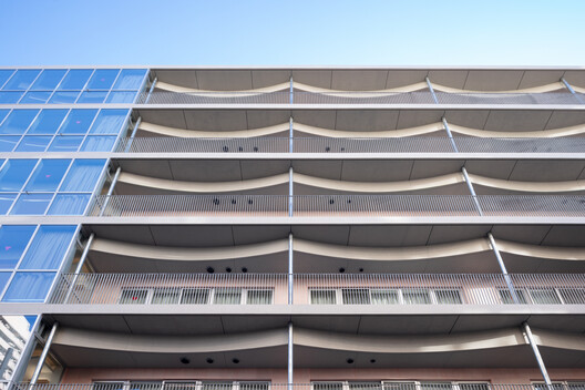 Asoka Hospital South Wing / AIDAHO - Exterior Photography, Glass