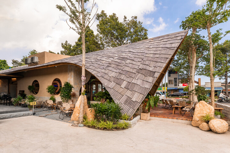 Cafeteria The 1999’s / KQI Architect - Imagem 6 de 22