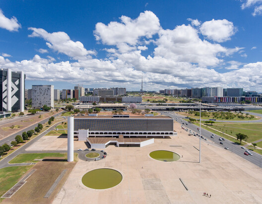 Best Articles of 2025: Plural Practices, Environmental Responses, and an Architecture of Care - Image 9 of 36