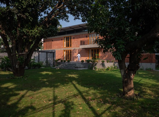 The Gorakhpur Farmhouse / W5 Architects - Exterior Photography, Brick, Garden