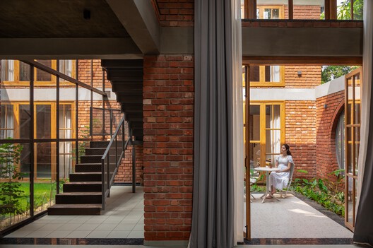 The Gorakhpur Farmhouse / W5 Architects - Interior Photography, Stairs, Wood, Brick