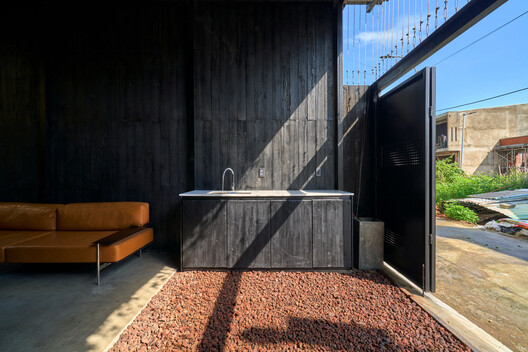 Bối Bống House / TRAN TRUNG Architects Bối Bống House / TRAN TRUNG Architects - Exterior Photography, Wood, Concrete