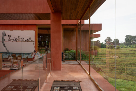 Nenek Coco Villa / Sukyf & Architects - Image 2 of 19