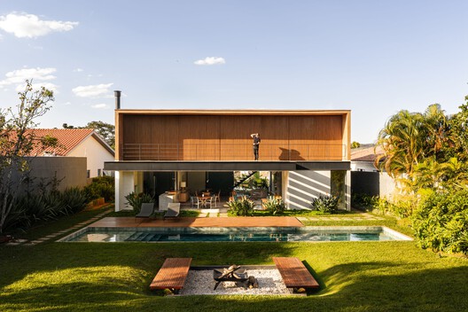 Casa Cidu / Esquadra Arquitetos - Fotografia de Exterior, Jardim, Aido