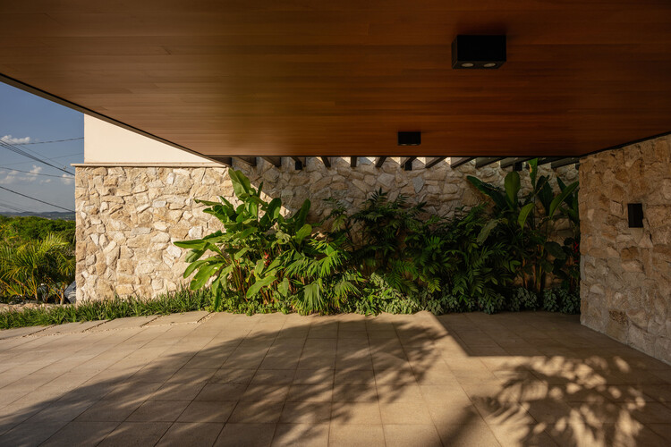 Casa FR / DGL Arquitetura - Imagem 5 de 25