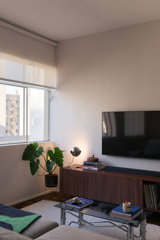 Apartamento FR / SUMA arquitetura - Fotografia de Interiores, Iluminação, Sofá