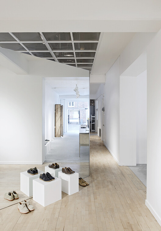 Shaping Desire: How Architects Redefine Commercial Spaces - Image 24 of 60