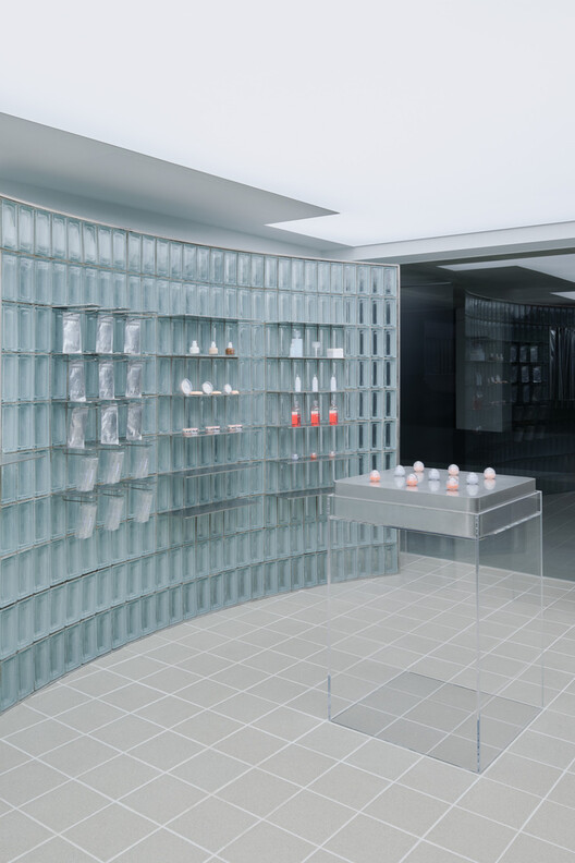 Shaping Desire: How Architects Redefine Commercial Spaces - Image 46 of 60