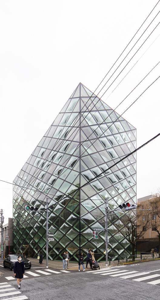 Shaping Desire: How Architects Redefine Commercial Spaces - Image 52 of 60