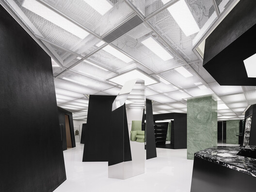 Shaping Desire: How Architects Redefine Commercial Spaces - Image 49 of 60