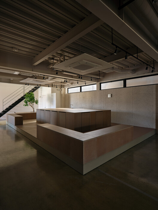 AXIS Office / moss. - Image 6 of 17