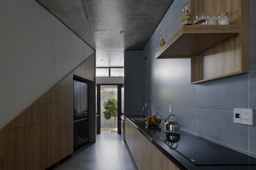 X House / Cote Architects - Interior Photography, Kitchen, Countertop, Glass