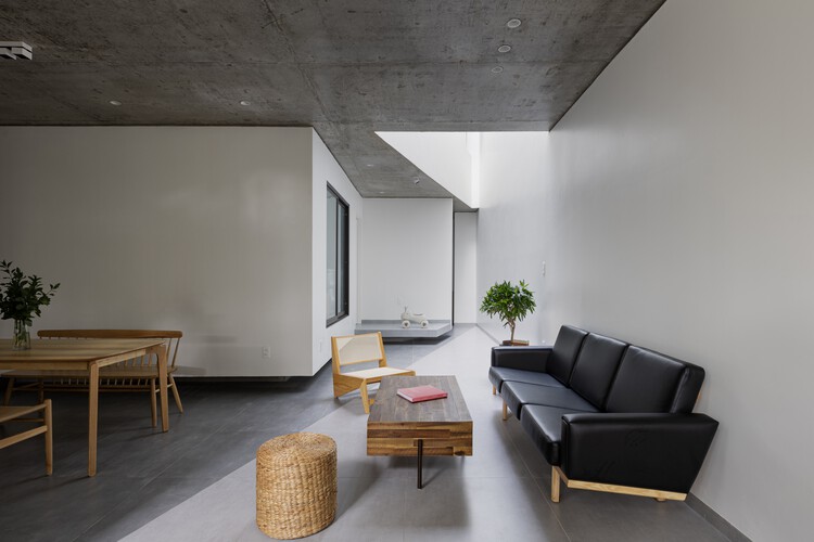 Casa X / Cote Architects - Fotografia de Interiores, Sala de Estar, Madeira, Cadeira