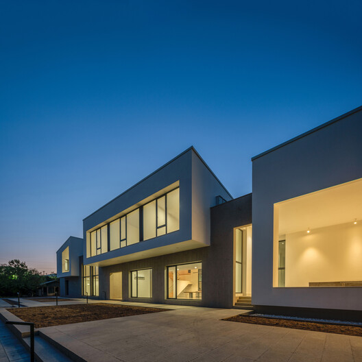 Villa 12-70 / STUDIO SAHEB - Exterior Photography, Concrete