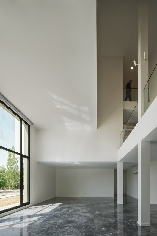 Villa 12-70 / STUDIO SAHEB - Interior Photography, Glass, Concrete