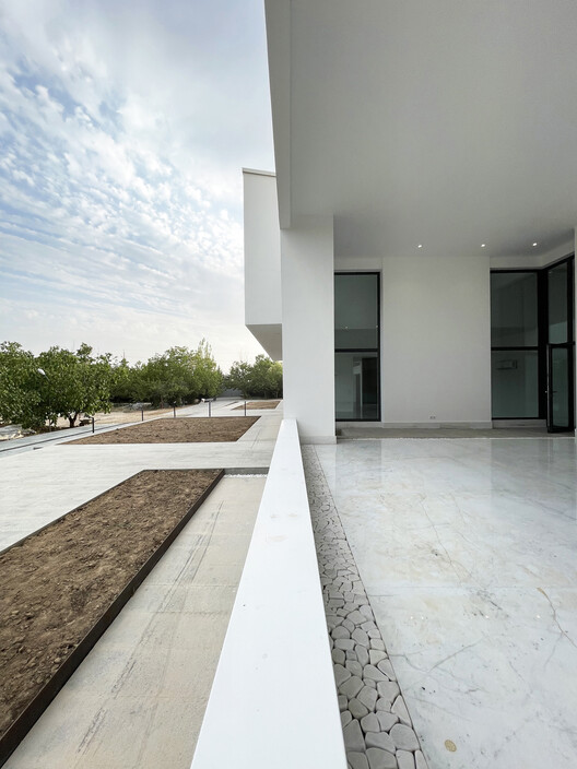 Villa 12-70 / STUDIO SAHEB - Image 8 of 21