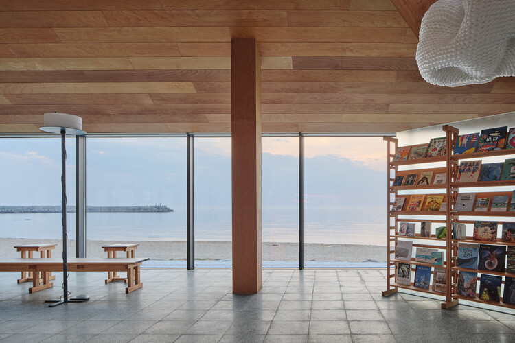 Waveworks Yangyang Workation Center / Chakchak Studio - Interior Photography, Wood, Coast