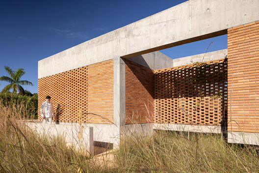 Casa Tupin / BLOCO Arquitetos - Imagen 14 de 47