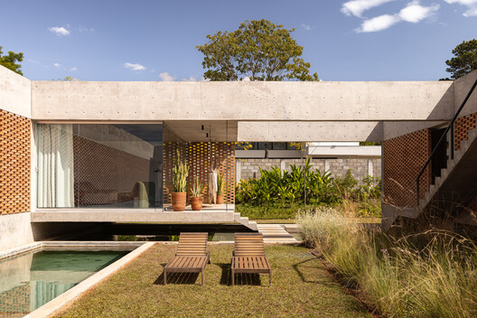 Casa Tupin / BLOCO Arquitetos - Imagen 28 de 47