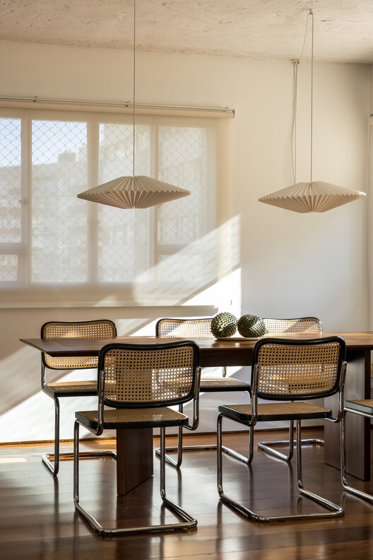 Apartamento Uirapuru / SUMA arquitetura - Fotografia de Interiores, Madeira, Cadeira, Mesa