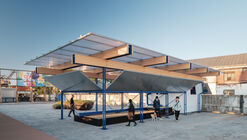 Floating Cabin / Atelier Wen'Arch