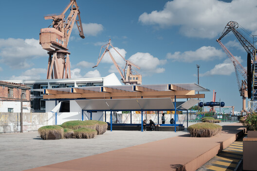 Floating Cabin / Atelier Wen'Arch - Image 24 of 37