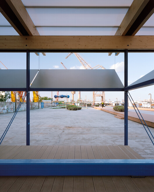 Floating Cabin / Atelier Wen'Arch - Image 14 of 37