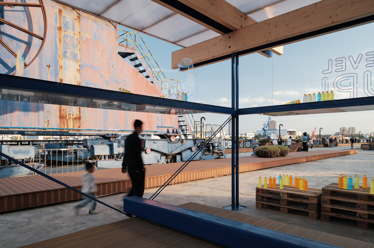 Casa Flotante / Atelier Wen'Arch - Fotografía de Interiores, Escaleras