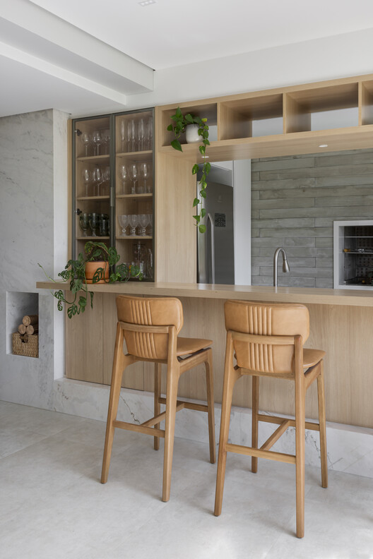 Cube House / Estúdio Convexo Arquitetura Cube House / Estúdio Convexo Arquitetura - Interior Photography, Kitchen, Wood, Countertop, Chair