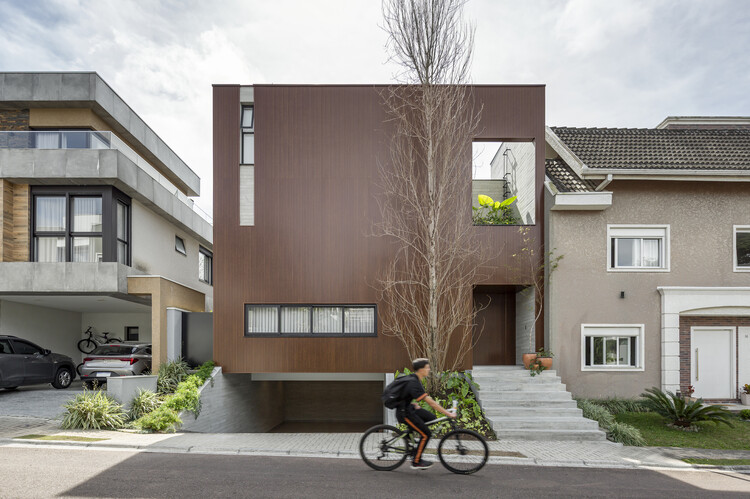 Casa Cubo / Estúdio Convexo Arquitetura - Casas