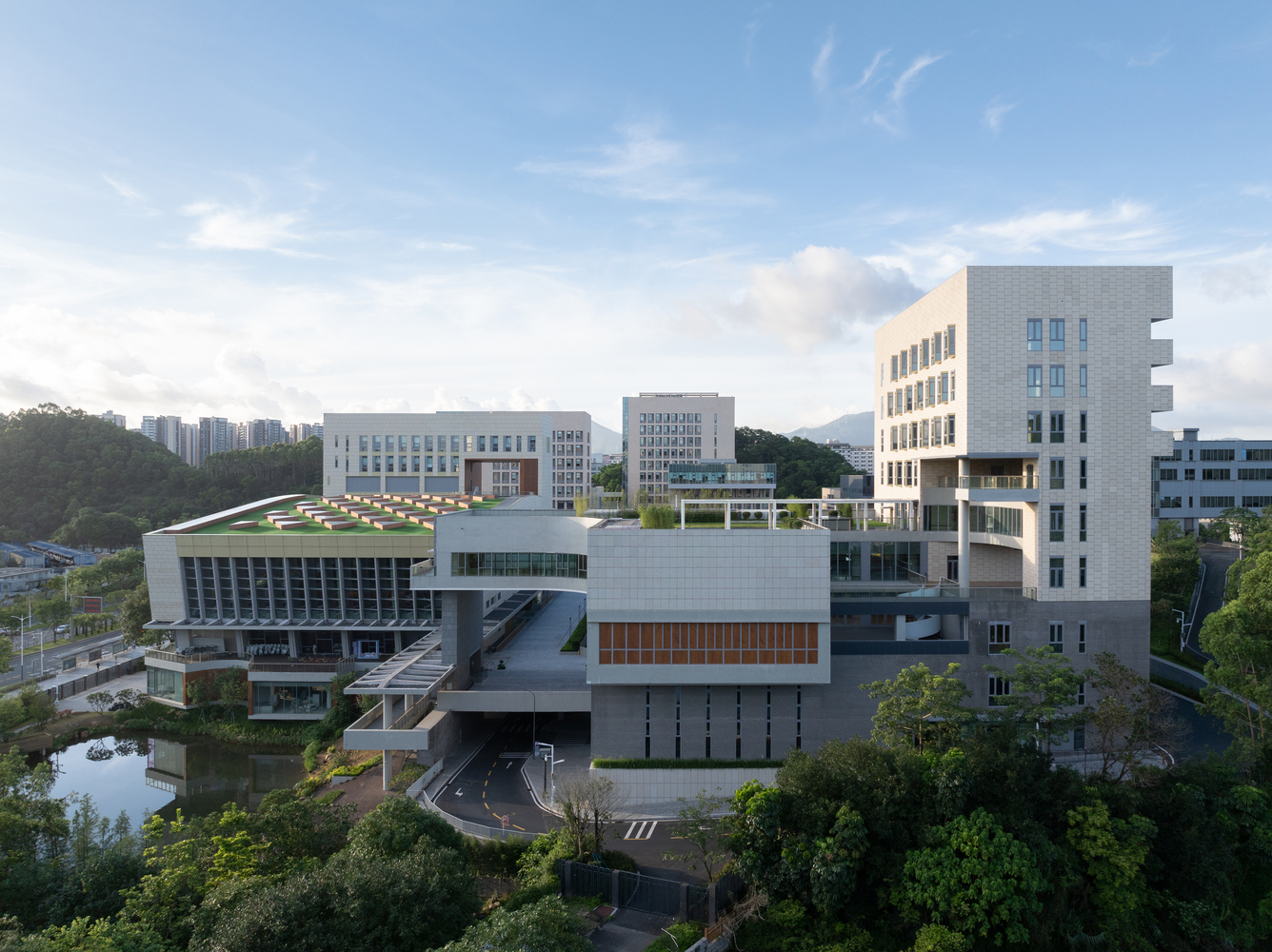 香港中文大学(深圳)校园二期 / 王维仁建筑设计研究室 | 中国年度建筑大奖 2026